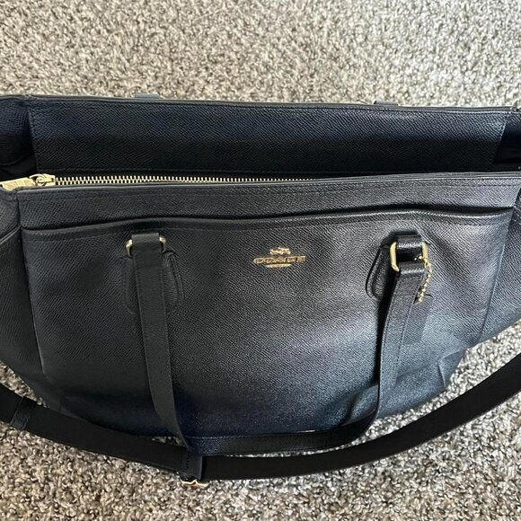 Coach Black Leather Shoulder Bag with Strap, classic style, genuine leather - Picture 6 of 8